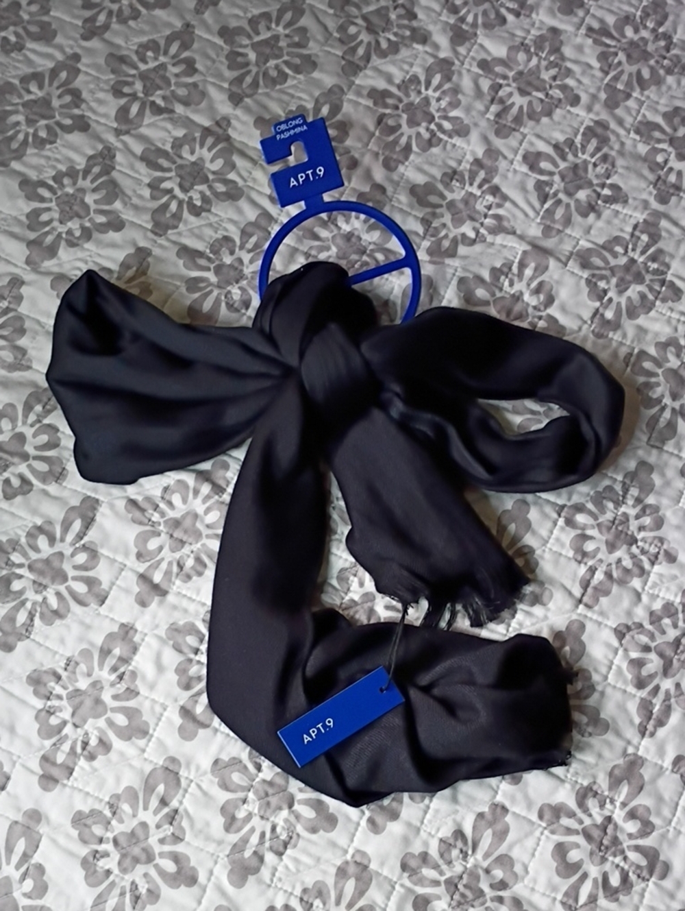 NWT Kohl's Apt. 9 Oblong Pashmina Black/Blue Women's Scarf